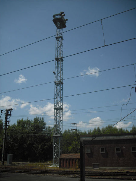 Pylône d'éclairage SNCF
