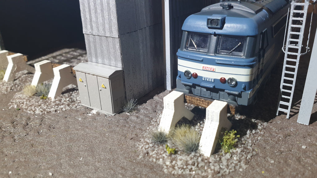 HEU01-1/72-Lot de 10 heurtoirs asymétriques bi-bloc