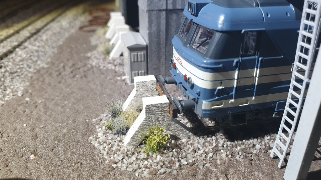 HEU01-1/72-Lot de 10 heurtoirs asymétriques bi-bloc