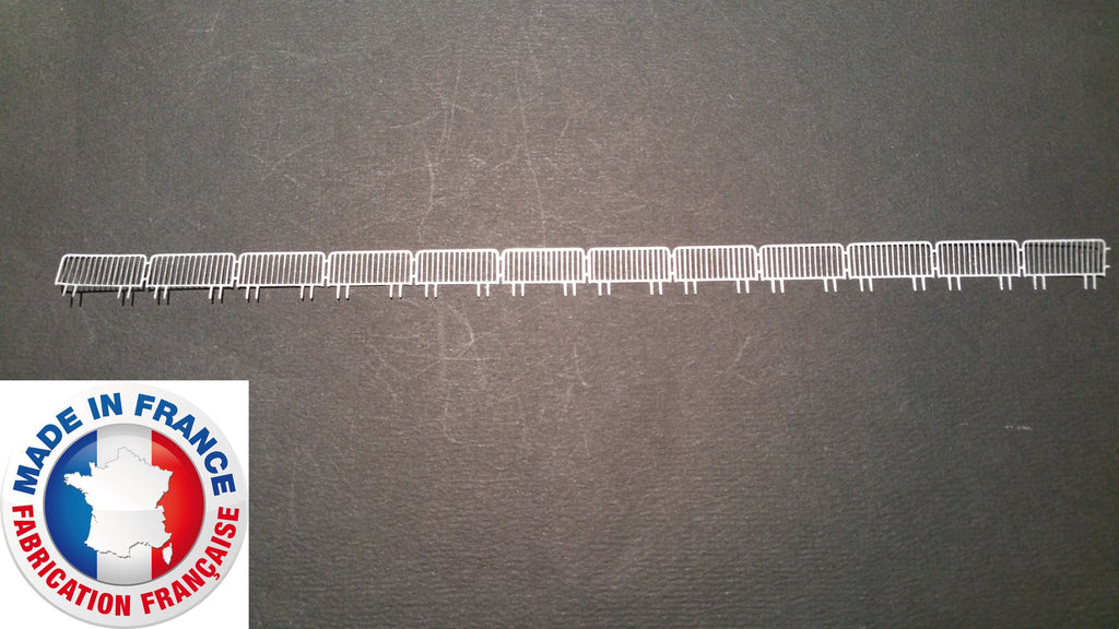 BAR11-1/72-10 barrières de police / Vauban / Nadar