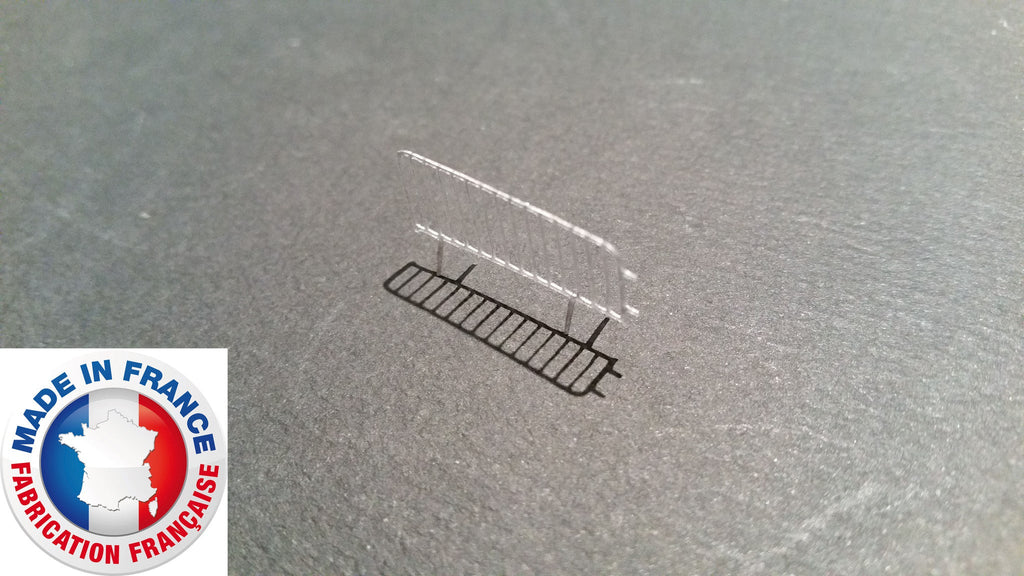 BAR11-1/72-10 barrières de police / Vauban / Nadar