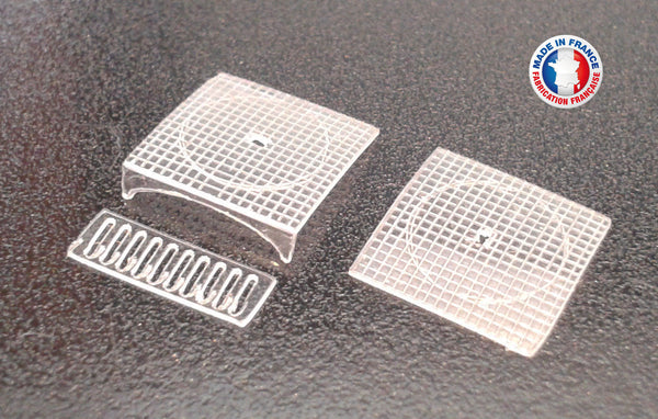 EGO01-1/72-Lot de 20 plaques d'egouts / regards de trottoir avec avaloir - type 1