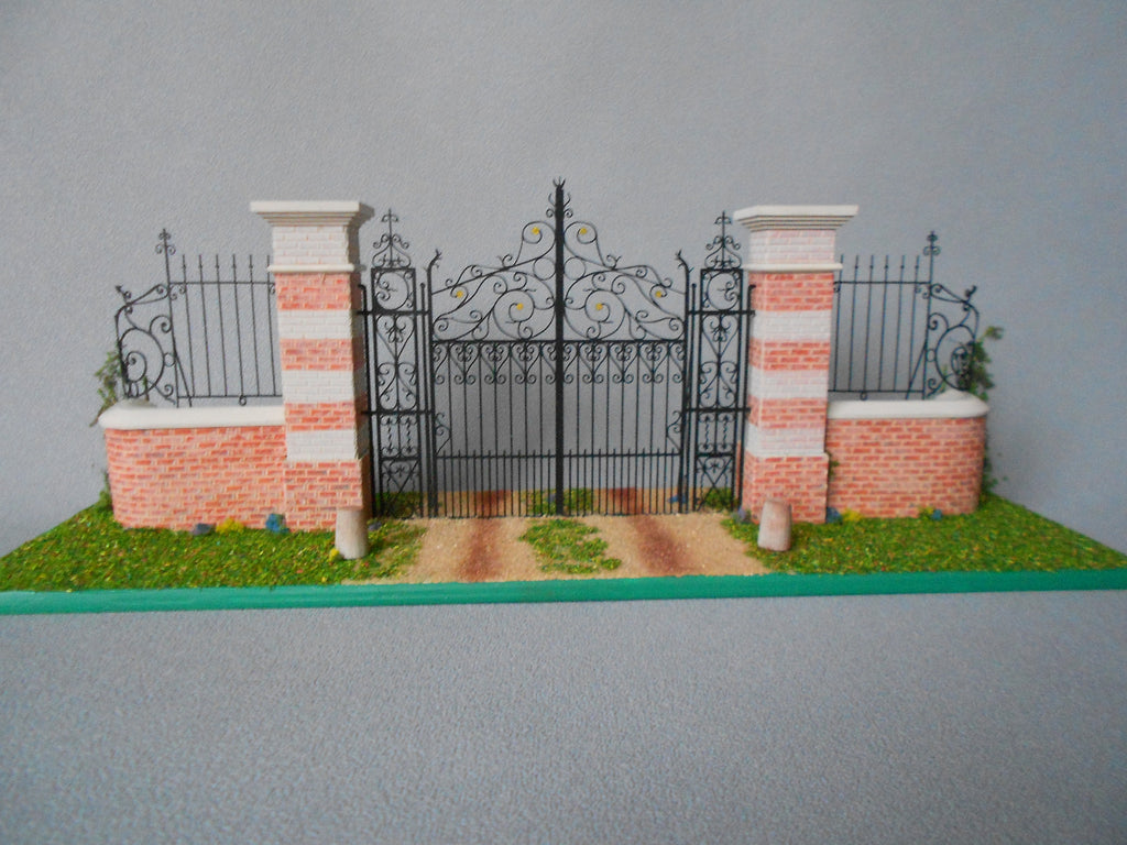 GRI20-0-Grille d'entrée de château